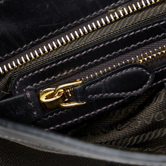 Pre-Loved Prada Canapa Logo Crossbody - Picture 8 of 12